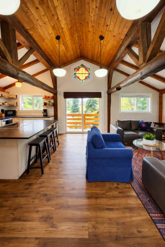 WalkToBeach HotTub Fireplace Authentically North